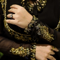 Trends by Cp - Elegante Salwar Kameez de Terciopelo con Bordado Intenso hasta la Rodilla para Mujer, 2 Piezas, Ropa Formal para Fiestas de Invierno