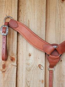 Cabestro, Pechera y Riendas para Caballo Estilo Western, de Cuero Genuino con Logotipo Personalizado, Tallado, con Cuentas, Ligero, Acabado Antiguo - Product Image 2