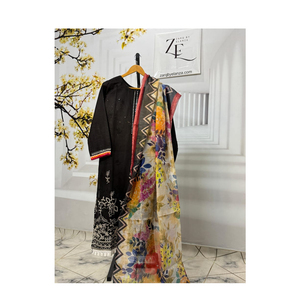 Traje de seda con bordado pesado y trabajo de secuencia Vestido de novia pakistaní para exportación mundial Ropa de fiesta India/pakistaní - Product Image 1