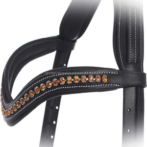 Banda de cuero acolchada para la frente de caballo con forma de onda profunda y diseño personalizado con cadena de cristal dorado de una sola fila con incrustaciones de canal vacío - Product Image 3