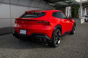 SUV de luxe à grande vitesse FER PURSS-ANGUE CROSSOVER 2024, transmission intégrale, ROSSO CORSA - Product Image 5