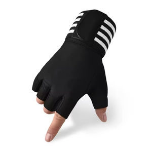 Venta al por mayor Fitness transpirable ventilado medio dedo levantamiento de pesas ejercicio deportes entrenamiento ciclismo gimnasio guantes hombres - Product Image 5