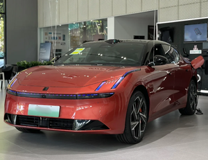 Sedán Eléctrico Usado de Largo Alcance (702 km), Sistema de Propulsión de Alta Potencia (580 kW), Conducción Suave y Silenciosa, Asistente de Conducción Avanzado, Suministrado desde Japón - Product Image 3