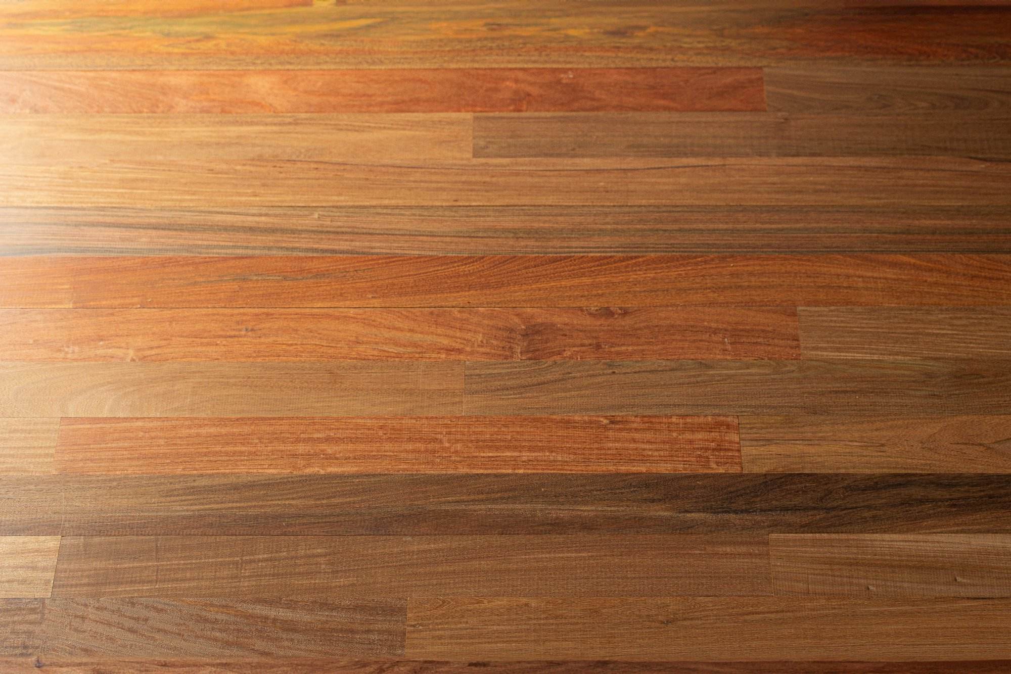 สีน้ำตาล