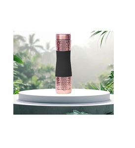 ขวดน้ำทองแดงที่ได้รับแรงบันดาลใจจากสุขภาพพิมพ์ลายมินาจากชาติพันธุ์ที่สมบูรณ์แบบสำหรับการส่งเสริมการย่อยอาหารตามธรรมชาติและกิจวัตรเพื่อสุขภาพ - Product Image 4