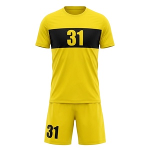 Maillot de football personnalisé 100 % polyester par sublimation, blanc et or, respirant, séchage rapide, ensemble de vêtements de sport pour équipe 2026 - Product Image 4