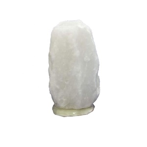 Lampe de sel sculptée en forme naturelle, rose clair, en matériau organique, avec ioniseur de qualité supérieure et emballage - Sian Enterprises - Product Image 5