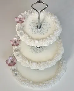 Molde de resina epoxi Soporte de pastel de resina hecho a mano sostenible para compradores eco-conscientes para eventos elegantes en la costa baja por TAQI CRAFTS - Product Image 5