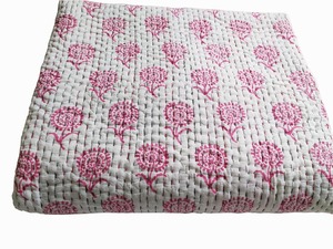 Venta al por mayor India Tendencia Algodón liso Hecho a mano Impreso 100% Algodón Edredones All-season Home, hotel - Product Image 2