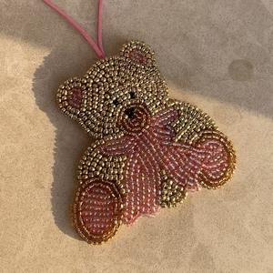 Llavero y Amuleto Bordado con Cuentas de Mariposa Multicolor, Elegante y Moderno, Hecho a Mano con Alta Calidad - Product Image 6