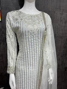 นักออกแบบใหม่อินเทรนด์ Eid พิเศษสีขาว Fuax Georgette ท็อปเพ้นท์พร้อมดูปัตต้าในราคาที่คุ้มค่าด้วยคุณภาพระดับพรีเมียม - Product Image 5