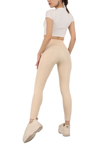 Legging de sport taille haute pour femme avec logo personnalisé, en spandex uni, effet froncé aux fesses, sans couture, pour la gym, le fitness et le yoga 2026 - Product Image 5