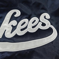 Vestes en satin personnalisées en gros |   Blouson universitaire brodé |   Veste de baseball pour homme, modèle College Team