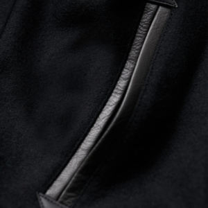 Chaqueta con capucha Letterman de calidad Premium para hombre, superventas de 2025, cómoda, de secado rápido, elegante, ajuste frontal de invierno de alta calidad - Product Image 4