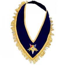 Conjunto de insignias de la Orden de la Estrella de Oriente, del Francmasonería, que incluye delantal, collar y guantes de terciopelo con ribete dorado y emblema de estrella bordado. - Product Image 4