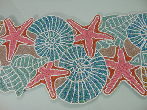 Chemin de table en perles fait main, élégant chemin de table en perles florales fait main pour table à manger, occasions festives, mariages - Product Image 5