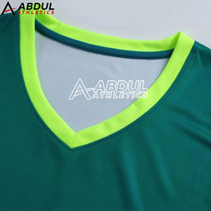 Uniforme de Baloncesto Profesional para Hombre con Pantalones Cortos Cómodos, Ropa Deportiva Ligera y Duradera, Ideal para Equipos - Product Image 3
