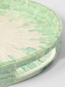 Elegante bandeja redonda Capiz hecha a mano verde madre de perla plato para servir Ideal para regalo o decoración de estilo del hogar - Product Image 3