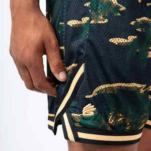 Shorts de basket-ball personnalisés en maille verte et noire avec imprimé rayures dorées motif tigre et taille côtelée - Product Image 5
