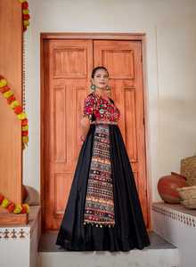 Robe Panghat noire traditionnelle point complet par Fabzone - Product Image 3