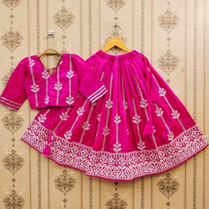 Conjunto de Lehenga Choli de Lujo para Niños, Calidad de Exportación, Traje Étnico para Fiestas, Bordado con Lentejuelas, Largo hasta el Suelo, Festivales Culturales - Product Image 3