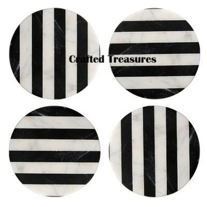 Nueva llegada al por mayor posavasos de resina de madera conjunto negro blanco diseño cocina Mesa Decoración Bebidas almohadilla cantidad a granel esteras y almohadillas - Product Image 1