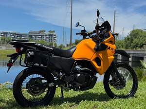 Kawasaki KLR 650 Traveler ABS d'occasion 2023 disponible à la vente - Product Image 3