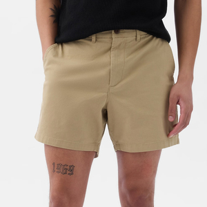 Pantalones cortos deportivos en blanco para hombre con logotipo personalizado - Product Image 2