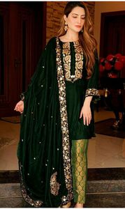 TRENDY & BEAU INDIEN/PAKISTANI BRODERIE SUR VELOURS KURTA & BROCADE PANT ROBE POUR Party-wear-robe pour fête/mariage = 2023 - Product Image 2