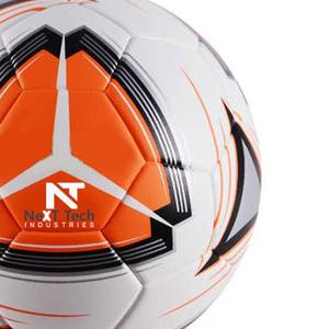 Balón de entrenamiento de fútbol de Next Tech Industries, material de PU para fines de entrenamiento con diseño personalizado y logotipo personalizado - Product Image 2
