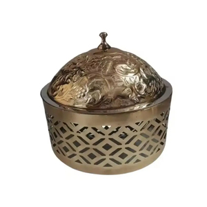 Casserole de service faite à la main de haute qualité avec finition dorée en métal personnalisée Chauffe-plat de luxe pour restaurant - Product Image 3