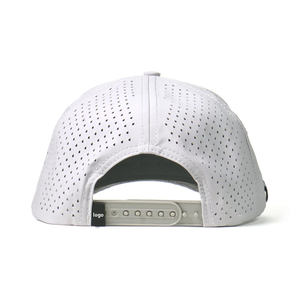 Gorra de Golf Deportiva Unisex de 5 Paneles, Impermeable, con Corte Láser, Logotipo Personalizado, Soporte Magnético para Tees y Parche de Goma - Product Image 5