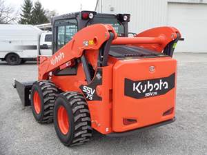 NOUVEAU 2025 Kubota SSV75 Skid Steer - Product Image 3