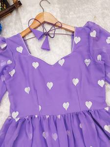 Ajuste perfecto y bonito para el verano Use el hermoso corazón en todo el Midi - Product Image 4