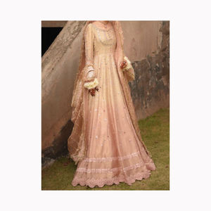 ชุดผ้าไหมที่หรูหราชุดอินเดียปากีสถานสำหรับเจ้าสาวชุดที่สง่างามเหนือกาลเวลา - Product Image 4