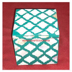 Magnifique nouvelle boîte de conception unique faite à la main en bois incrustation de nacre boîte à bijoux de forme carrée pour les décorations de cadeaux d'affaires - Product Image 1