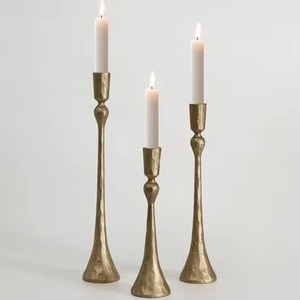 Bougeoir en métal fait à la main, construction écologique et durable, design élégant, moderne et classique pour la décoration de la maison de luxe et les mariages - Product Image 3