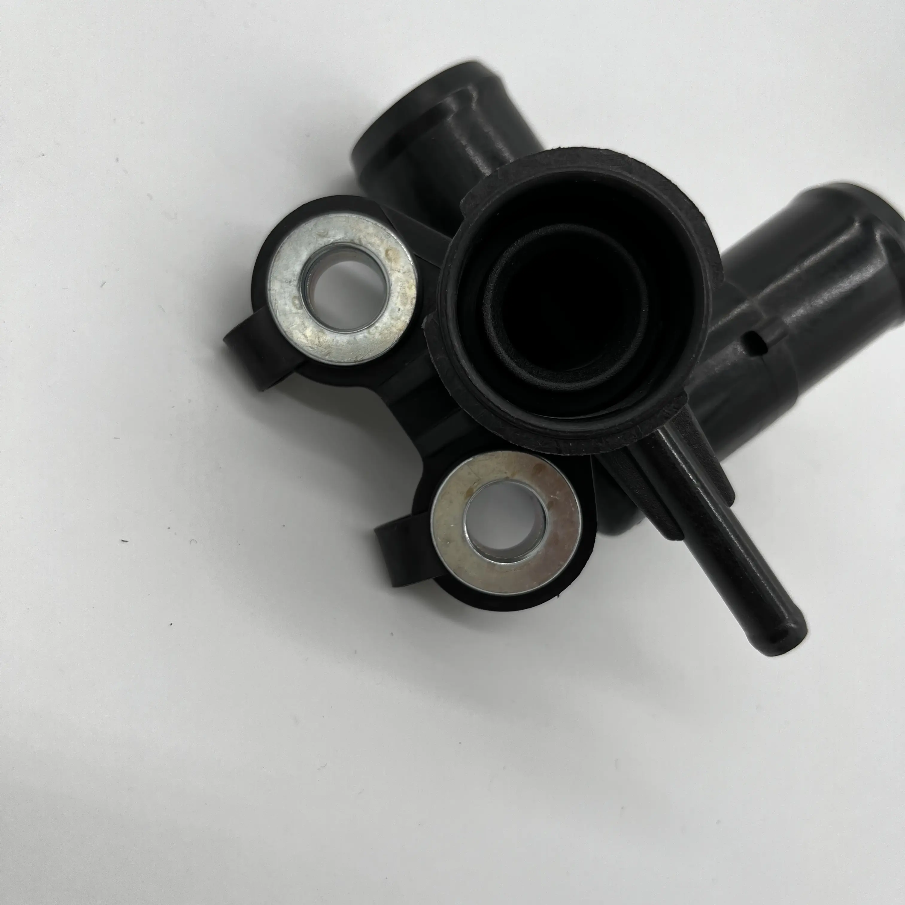 Neuer Kühlhals-Thermostat Gehäuse Kühlmittel-Wasserflansch für Toyota 16502-21020 1650221020