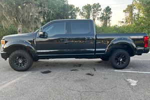 FORD F-250 SUPER DUTY LARIAT TREMOR 2020 d'occasion, conduite à gauche/droite - Product Image 2