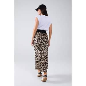 Vestido Midi de Verano con Estampado de Leopardo y Acabado Satinado, Cintura Baja, Contraste Floral, Silueta Lápiz, Tejido de Punto - Product Image 5