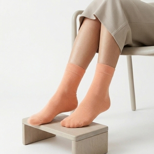 Calcetines de Compresión de Punto Sólido Color Durazno para Mujer, Cómodos y Ecológicos de Bambú para Uso Diario - Product Image 3