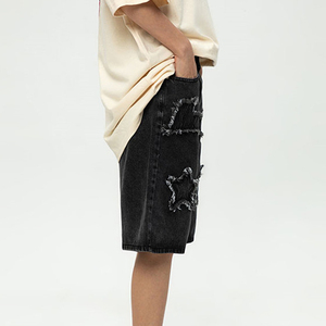 Nueva venta al por mayor de pantalones vaqueros de verano con corazones cromados, chanclas, pantalones cortos de mezclilla recortados informales, logotipo personalizado, medio pantalón corto para hombres y mujeres - Product Image 4