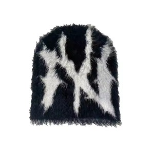 Fabricantes de Prendas de Punto, Gorro de Mohair Reversible con Estampado Jacquard y Logotipo Personalizado, Gorro de Invierno Afelpado de Estilo Urbano - Product Image 4