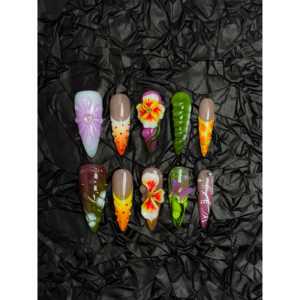 Floral Carnival - Ongles press-on avec motif floral élégant pour la décoration des ongles - Product Image 2