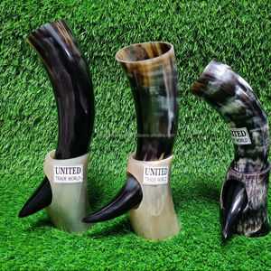 Juego de Cuernos Vikingos para Beber, Artesanía Natural Hecha a Mano, Celebra Tu Herencia, Desde las Leyendas Nórdicas Hasta Tu Mesa - Product Image 1