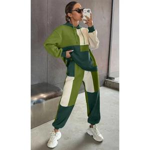 Venta al por mayor de entrenamiento de las mujeres de sudor chándal hecho a medida con capucha y Joggers de algodón polar chándal - Product Image 1