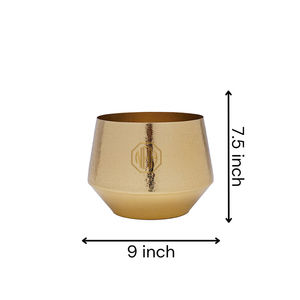 Vase en métal doré texturé Pot de fleur décoratif léger et brillant Pièce maîtresse sophistiquée pour l'exportation de mariage de salon - Product Image 4