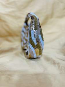 Sac à main brodé à la main avec fermeture à glissière pour femme - Product Image 4