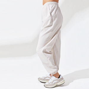 Conjunto Deportivo de Dos Piezas para Mujer, Chaqueta Corta con Cordón y Pantalones, Resistente al Viento, 100% Nailon/Poliéster Estampado, Venta al Por Mayor 2024 - Product Image 6