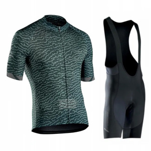 Haute qualité écologique Anti-UV 100% Polyester unisexe cyclisme maillot et short ensemble respirant vêtements en gros pour les cyclistes - Product Image 4